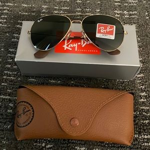 Ray Ban Aviator sunglasses